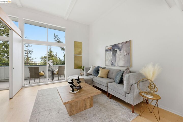 Property Photo: 2634 Virginia St 33 CA 94709