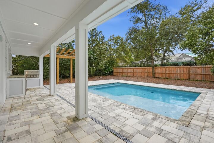 Property Photo: 465 Seacrest Drive FL 32461