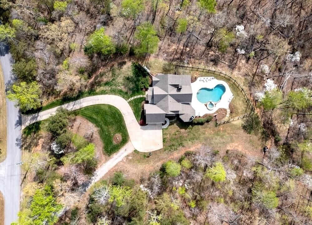 Property Photo:  292 Etowah Drive  GA 30534 