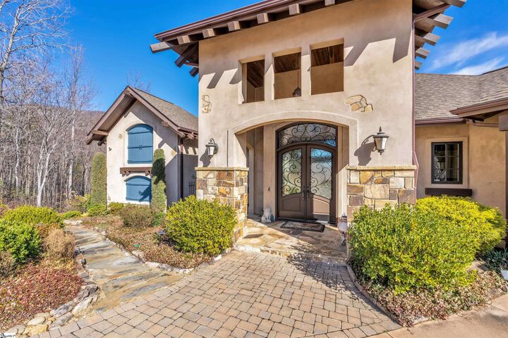 Property Photo:  209 Craggy Rock Lane  SC 29356 