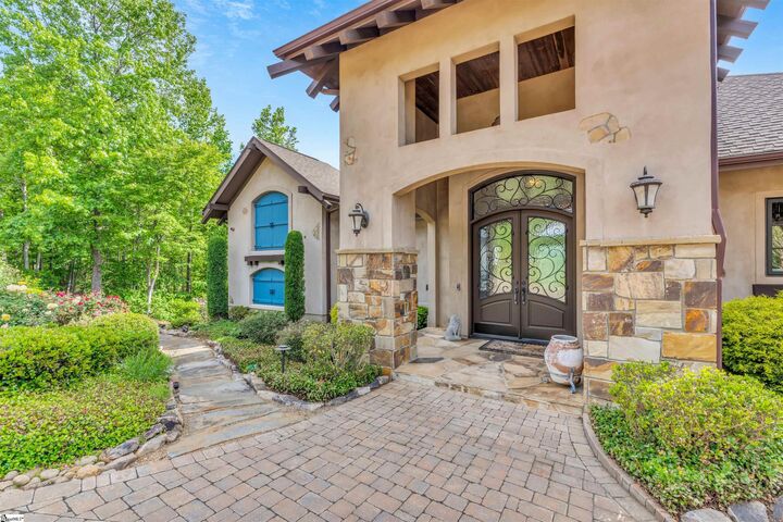 Property Photo: 209 Craggy Rock Lane SC 29356