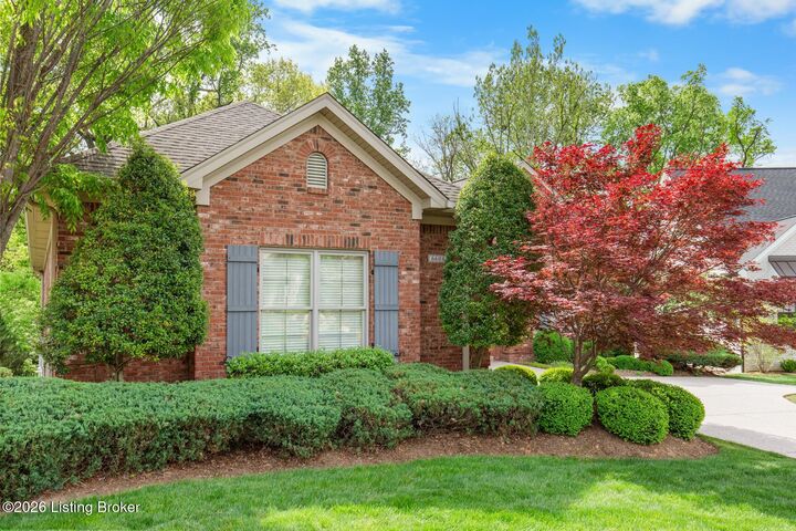 Property Photo:  6608 Nightingale Bluff Ln  KY 40241 