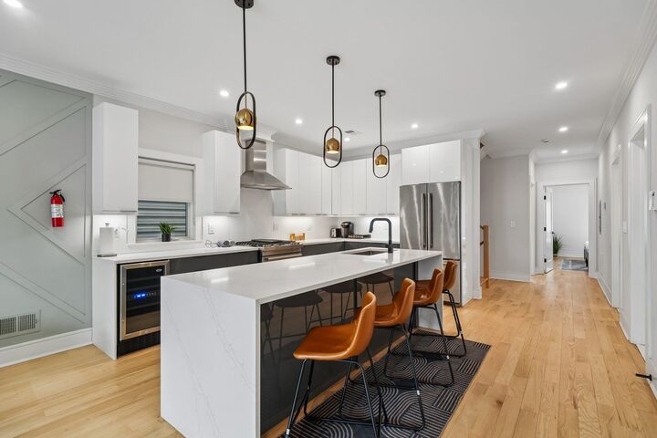 Property Photo:  252 Bowers St 1  NJ 07307-1111 