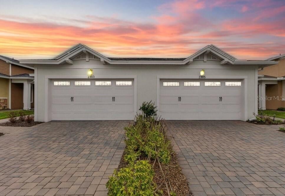 Property Photo:  2303 Datura Loop  FL 34772 