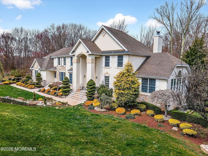 Property Photo:  13 Palmer Circle  NJ 08535 