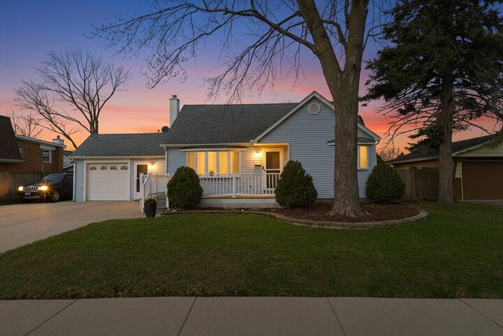 Property Photo: 8210 Linder Avenue IL 60459