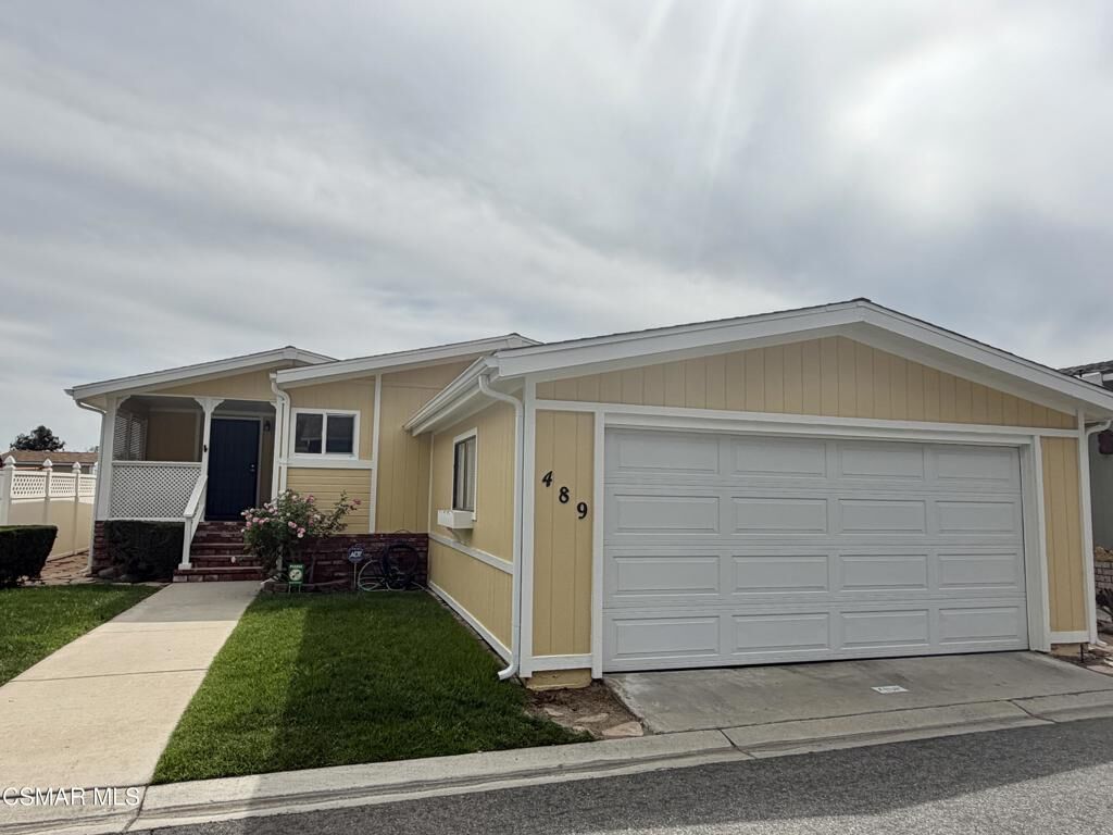 Property Photo:  15455 Glenoaks Boulevard 489  CA 91342 