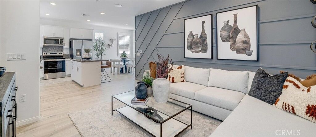 Property Photo: 1275 Galaxy Way CA 92376