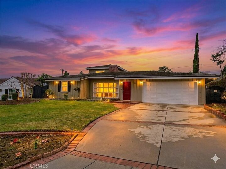 Property Photo:  1747 Oakwood Avenue  CA 91006 