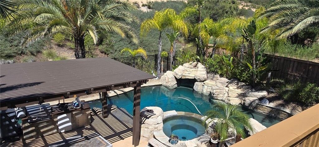 Property Photo:  25652 Via Sarah  CA 92595 