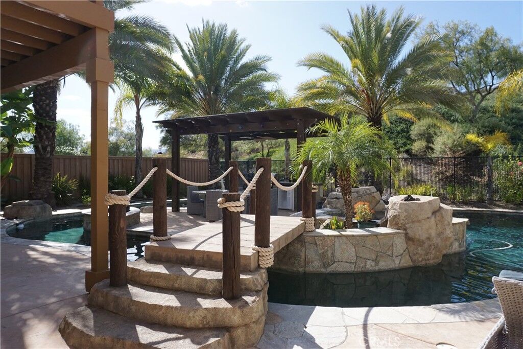 Property Photo:  25652 Via Sarah  CA 92595 