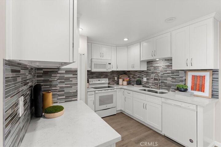 Property Photo: 3939 E Allin 109 CA 90803