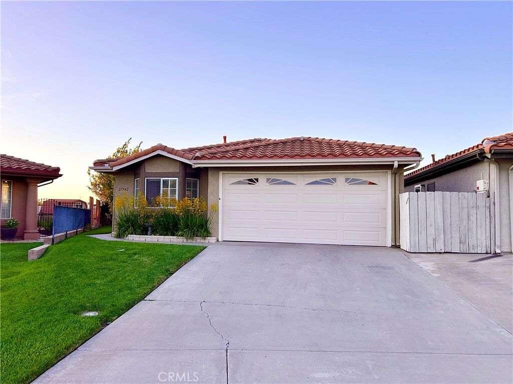 Property Photo:  27542 Calle Ganado  CA 92585 