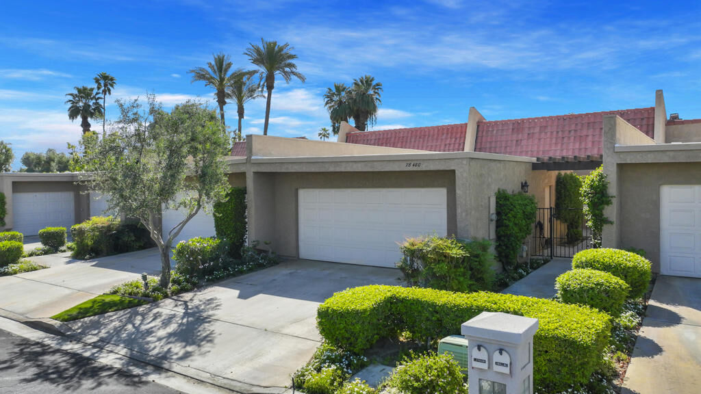 Property Photo:  78480 Montego Bay Circle  CA 92203 