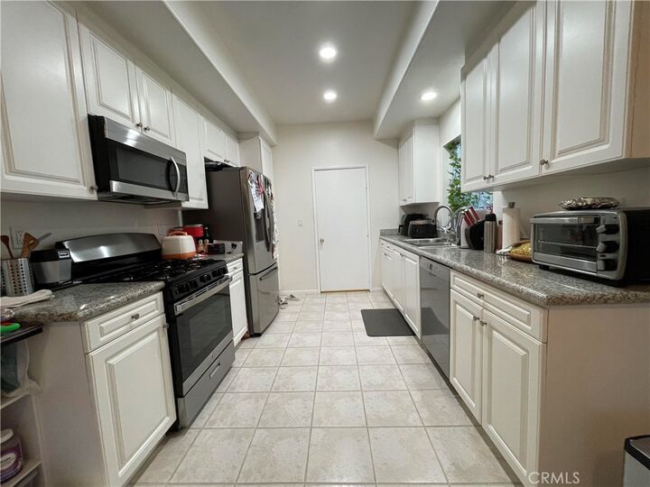 Property Photo:  1333 Hunt Terrace  CA 90710 