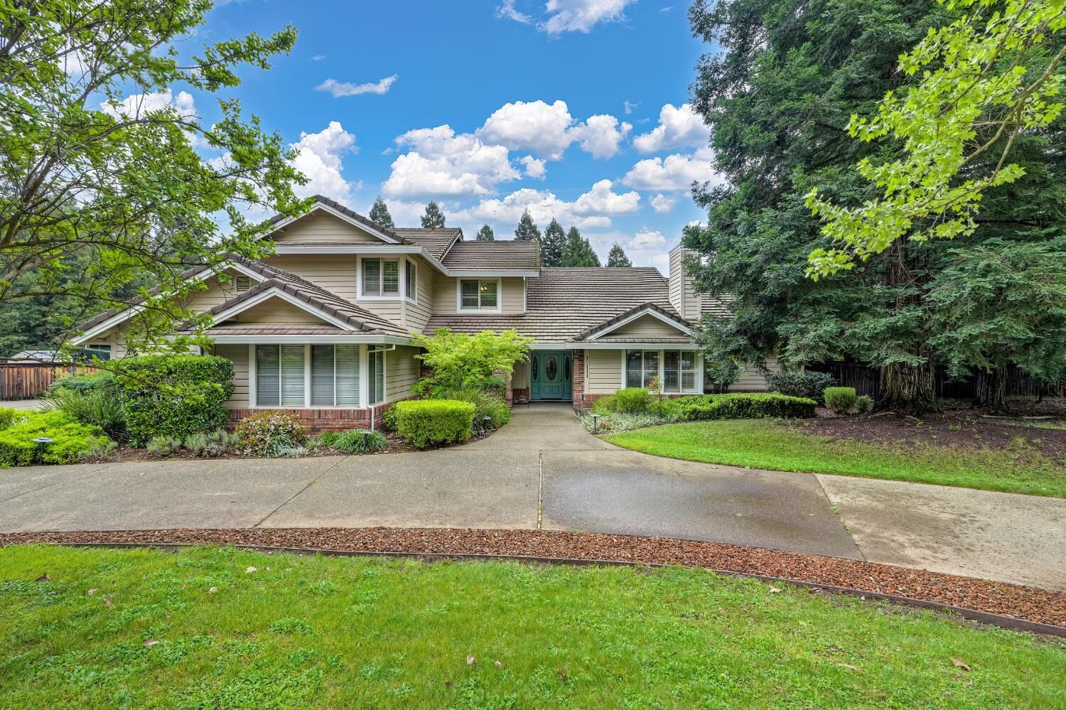 Property Photo:  10111 Cavalletti Drive  CA 95829 