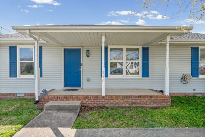 Property Photo: 710 Donna Ct TN 37042