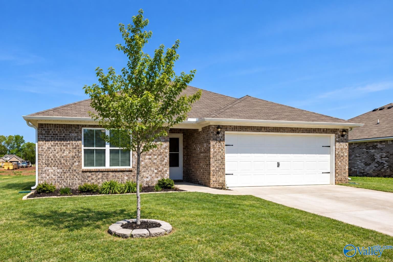 Property Photo:  114 Domingues Avenue  AL 35759 