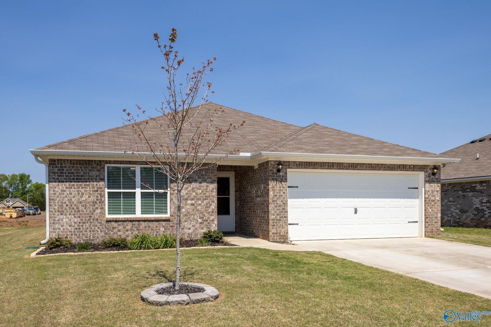 Property Photo: 114 Domingues Avenue AL 35759