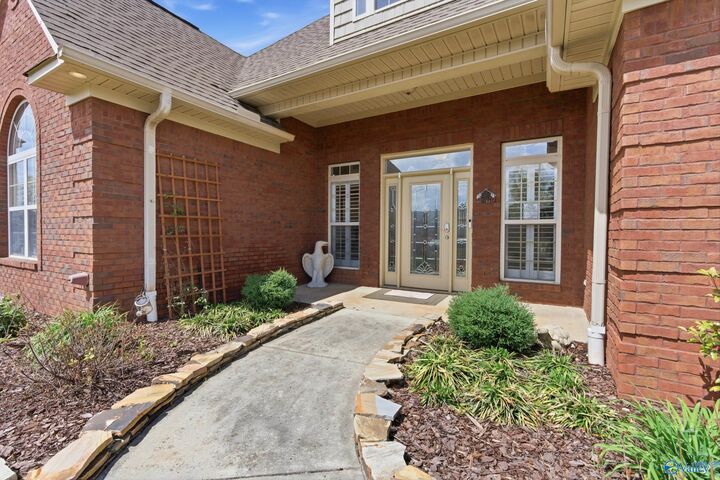 Property Photo:  211 Ash Ridge Drive  AL 35761 