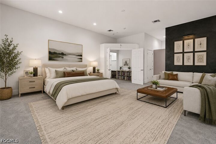 Property Photo: 1561 Lynwood Avenue FL 33901