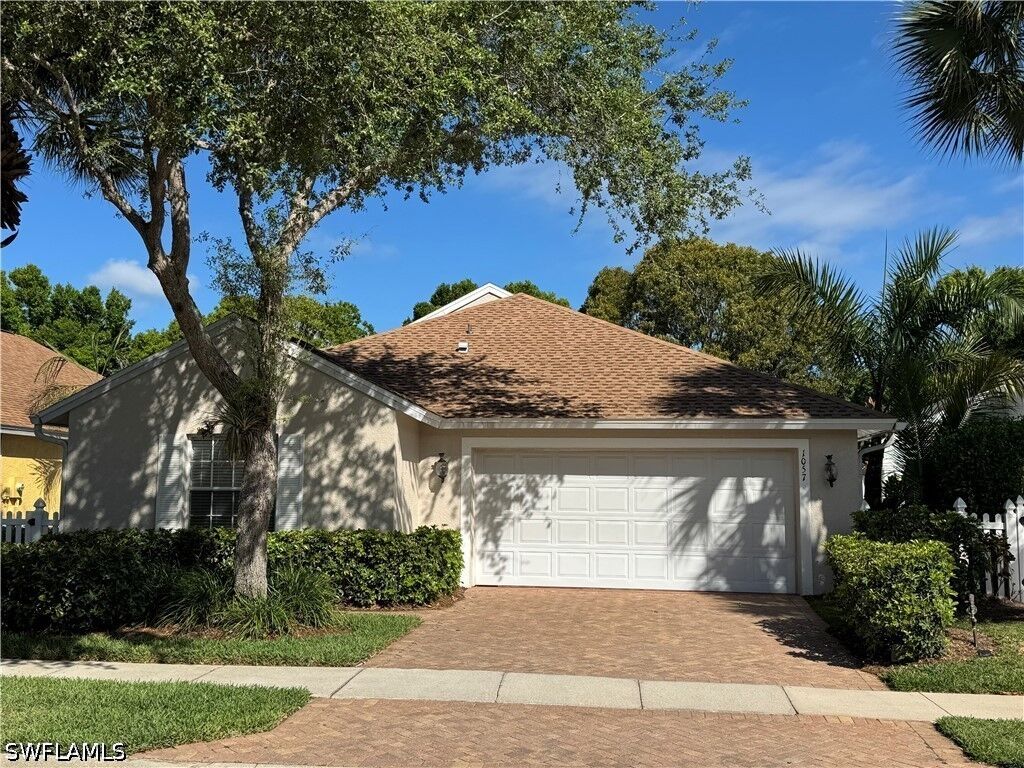 Property Photo:  1057 Silverstrand Drive  FL 34110 