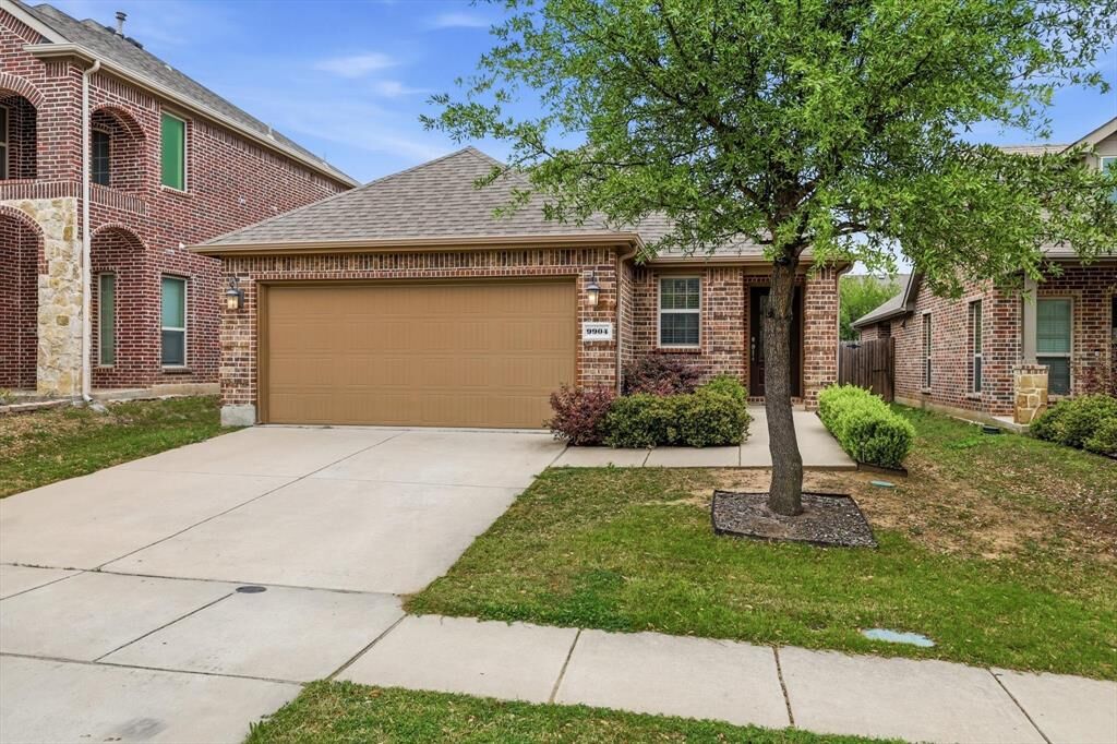 Property Photo:  9904 Fox Squirrel Trail  TX 75071 
