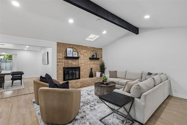 Property Photo: 4604 Ivanhoe Drive TX 76132