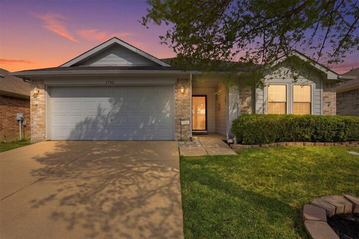 Property Photo:  5762 Firethorn Drive  TX 75249 