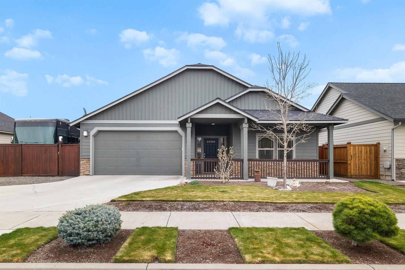 Property Photo:  442 SE Pioneer Drive  OR 97754 