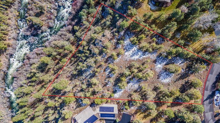 Property Photo: 4034 NW Northcliff OR 97703