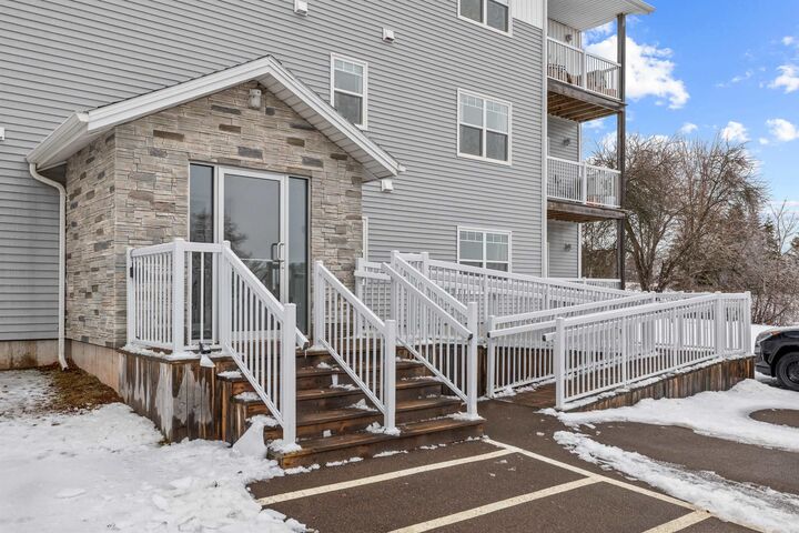 Property Photo:  562 Malpeque Road 305  PE C1A 7Y8 