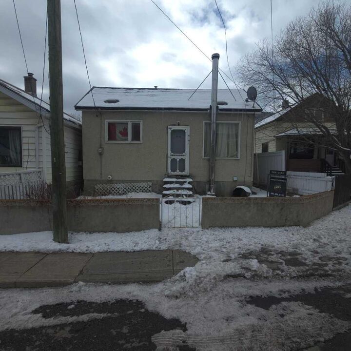Property Photo: 6710 17 Avenue AB T0K 0M0