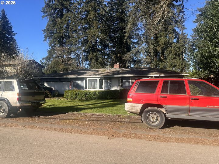 Property Photo:  15977 Kimball St  OR 97035 