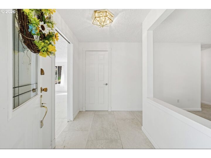 Property Photo: 11722 NW 9th Ave WA 98685