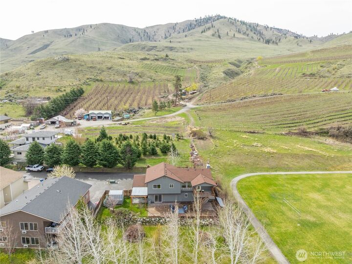 Property Photo: 109 Nelmida Lane WA 98816