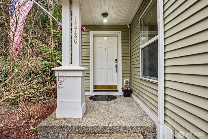 Property Photo:  19736  99 Street Ct E  WA 98391 