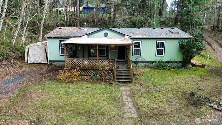 Property Photo: 271 E Lavender Lane WA 98584