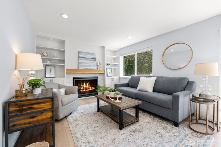 Property Photo: 4830 88th Place SE WA 98040