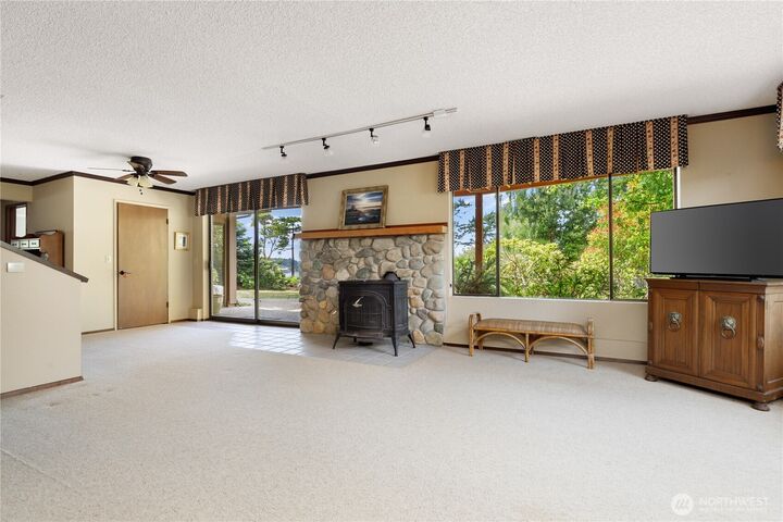 Property Photo:  1204  Leisure Street  WA 98239 