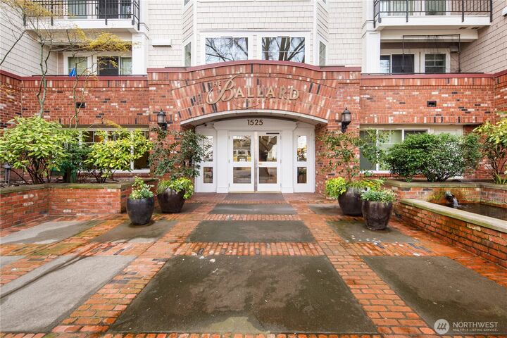 Property Photo:  1519 NW 57th Street  WA 98107 