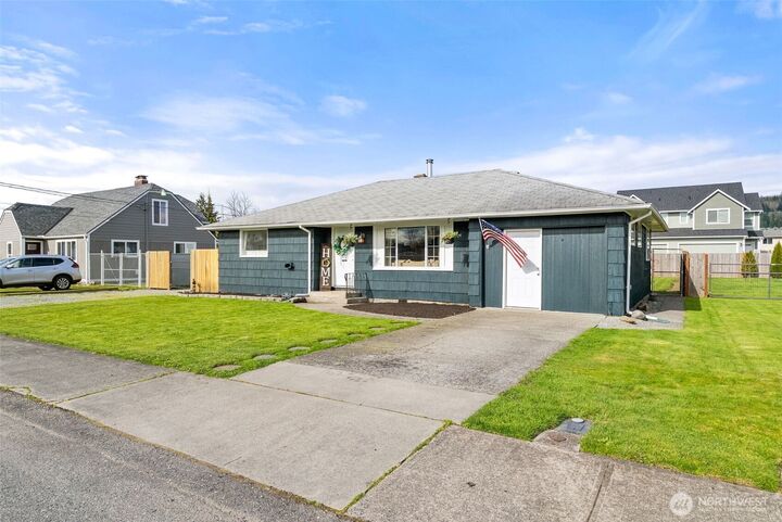 Property Photo:  120  Tacoma Avenue NW  WA 98360 
