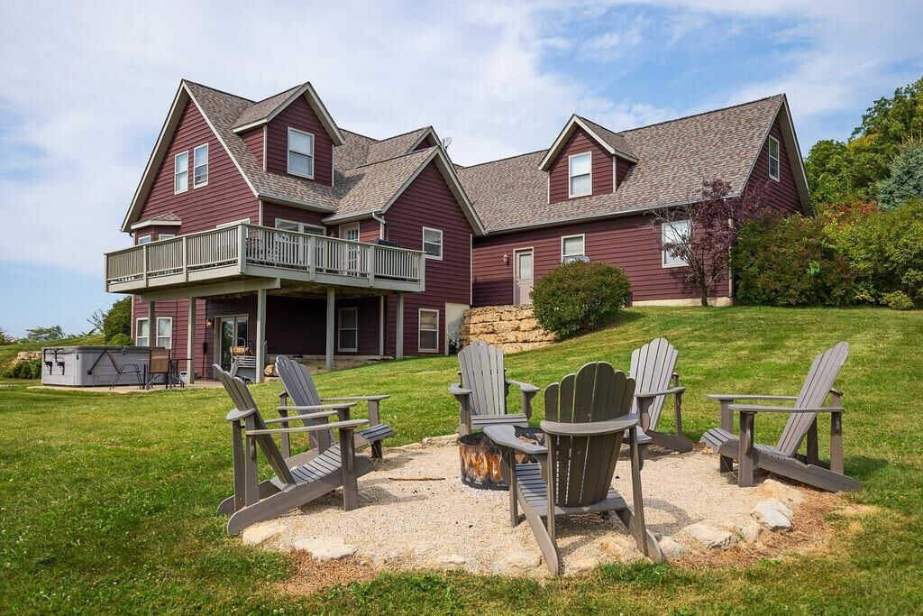 Property Photo:  1 Eagle Lane  IL 61036 