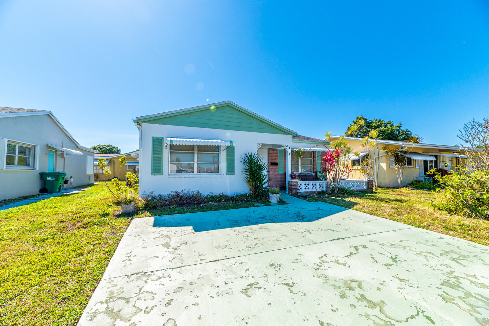 Property Photo:  4810 NW 49th Drive  FL 33319 