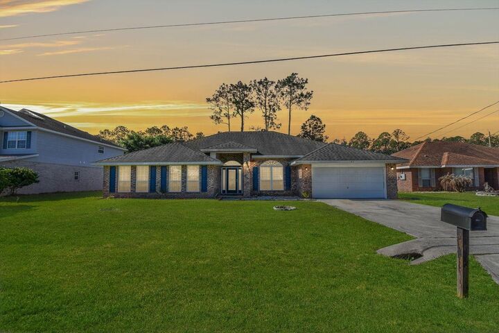 Property Photo:  46 Riddle Dr  FL 32164 