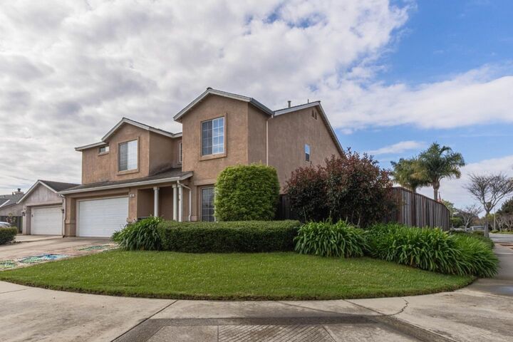 Property Photo: 362 Zinfandel Way CA 93906