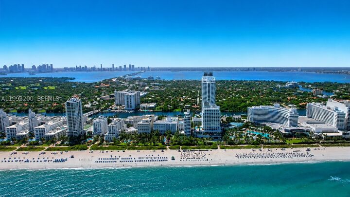 Property Photo:  4401 Collins Ave 2612  FL 33140 