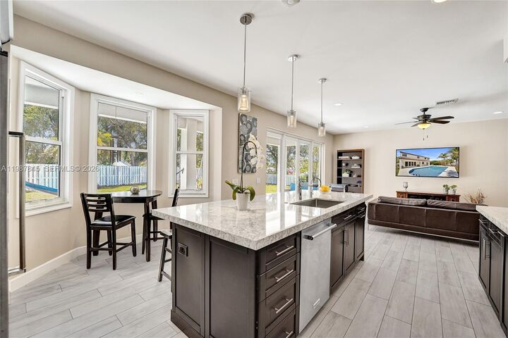 Property Photo:  484 Cambridge Dr  FL 33326 