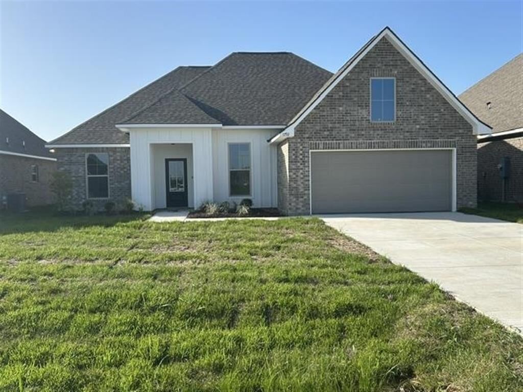 Property Photo:  1792 French Quarter Drive  LA 70611 