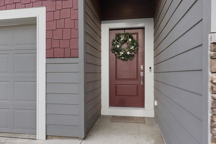 Property Photo: 8215 S Avery Rd WA 99004